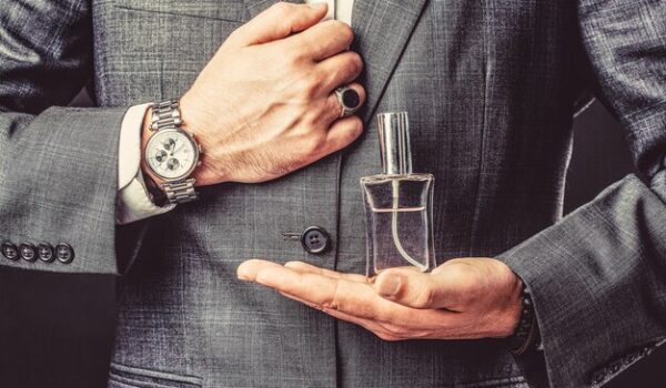 چگونه عطر مناسب شخصیت خود را انتخاب کنیم؟