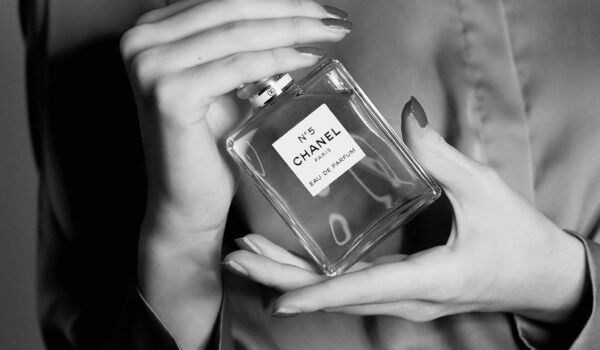 عطر مناسب
